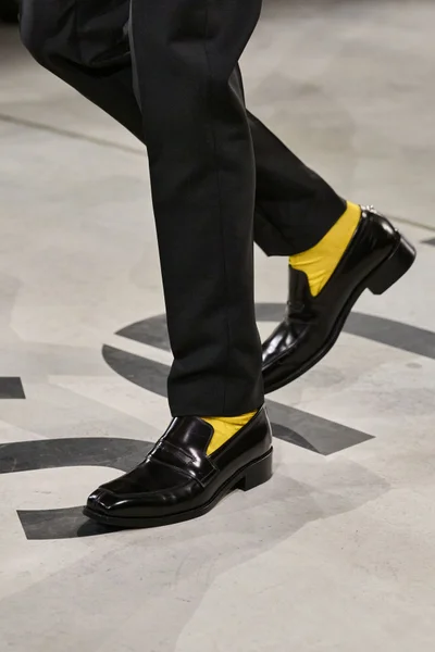 Look 7